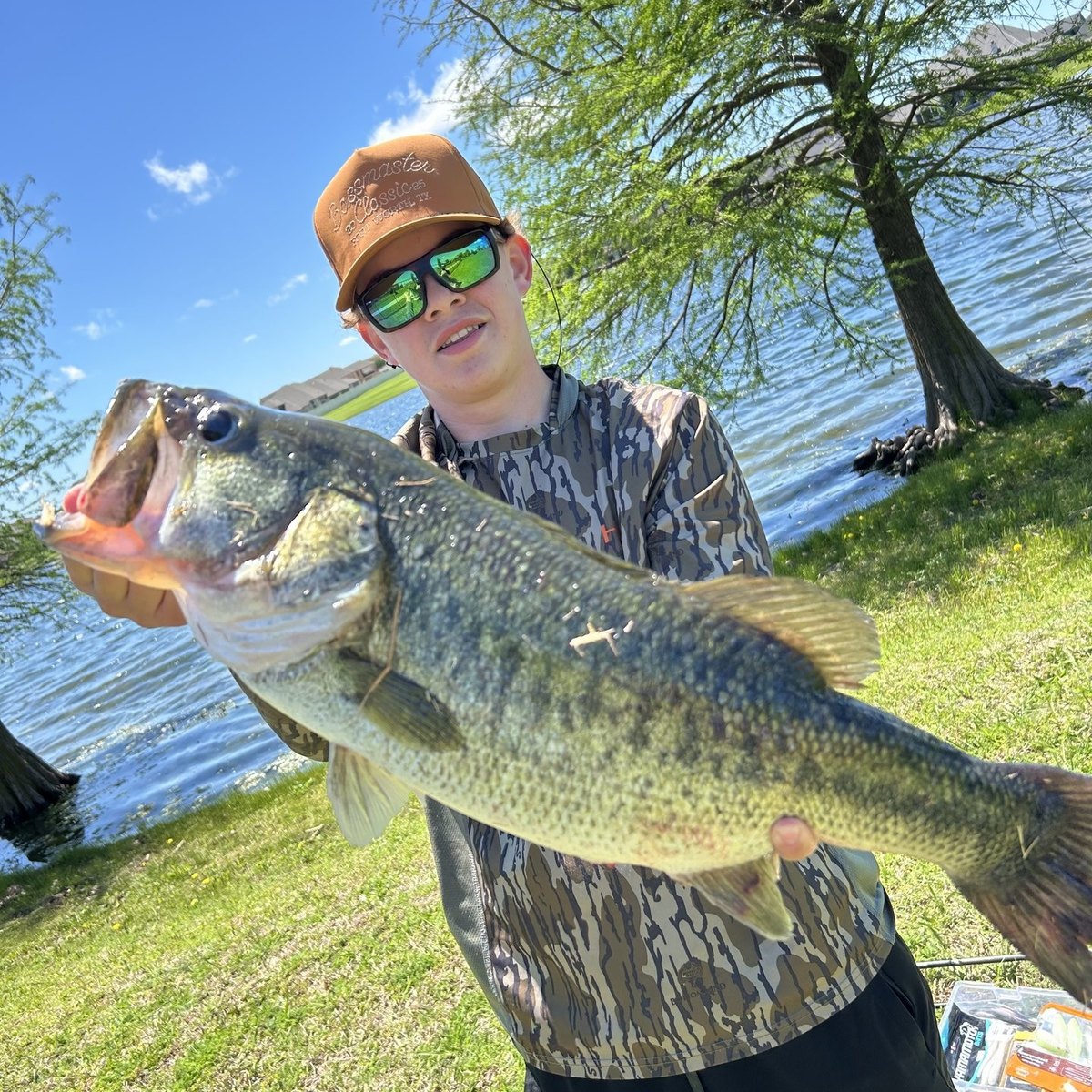 Largemouth Bass — 8 lbs 13 oz