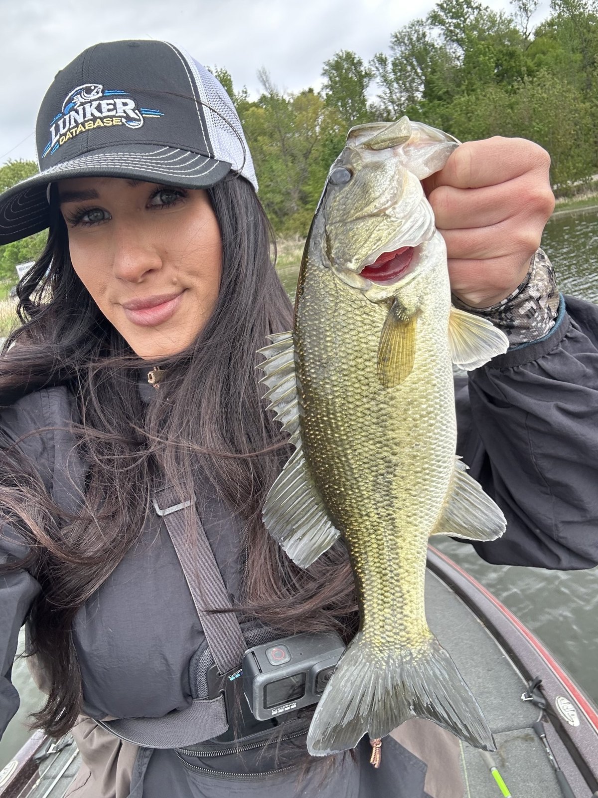 Largemouth Bass · 1 lbs 4 oz