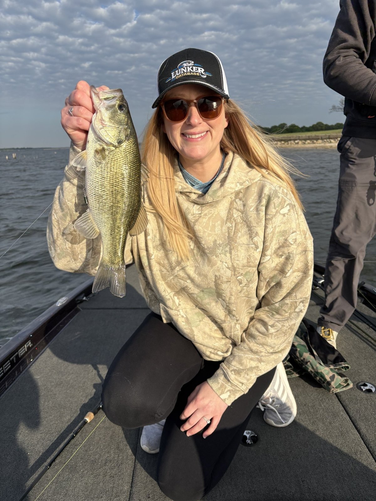 Largemouth Bass · 1 lbs 9 oz