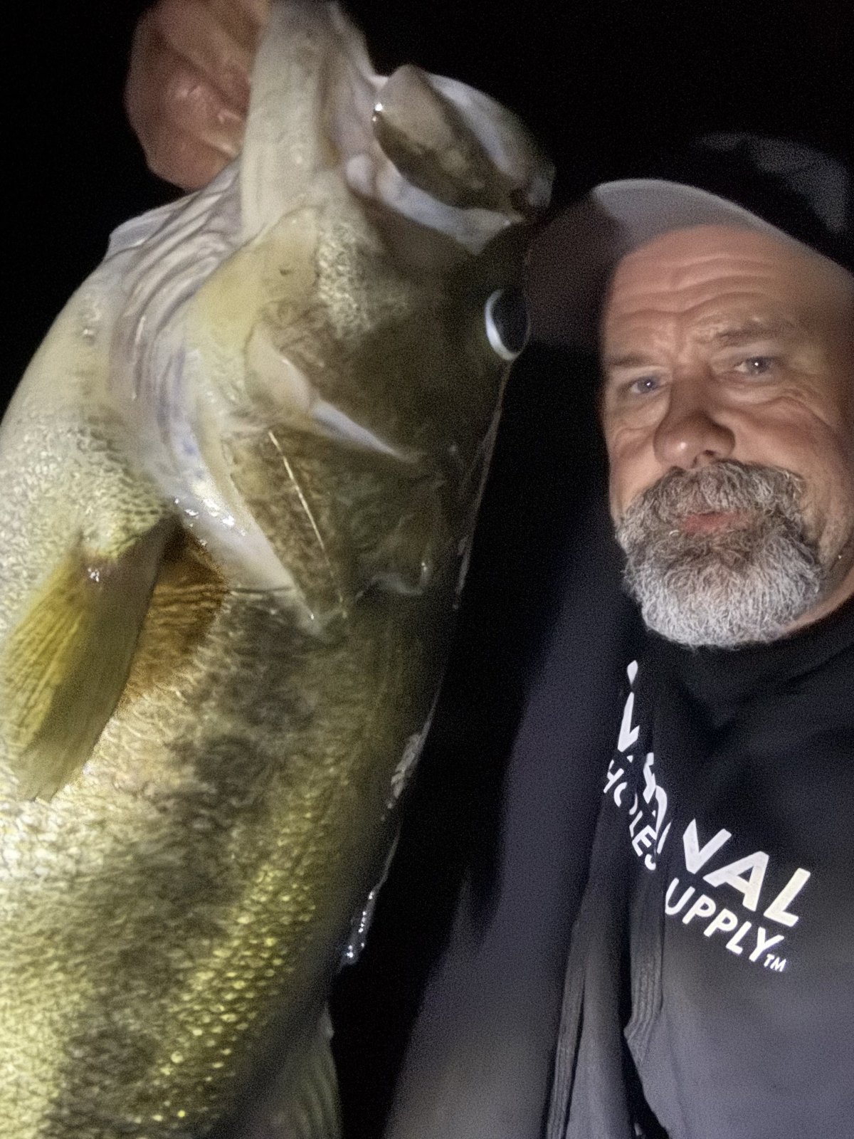 Largemouth Bass · 7 lbs 6 oz