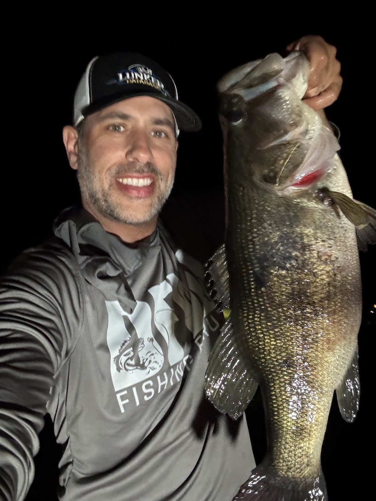 Largemouth Bass · 5 lbs 15 oz