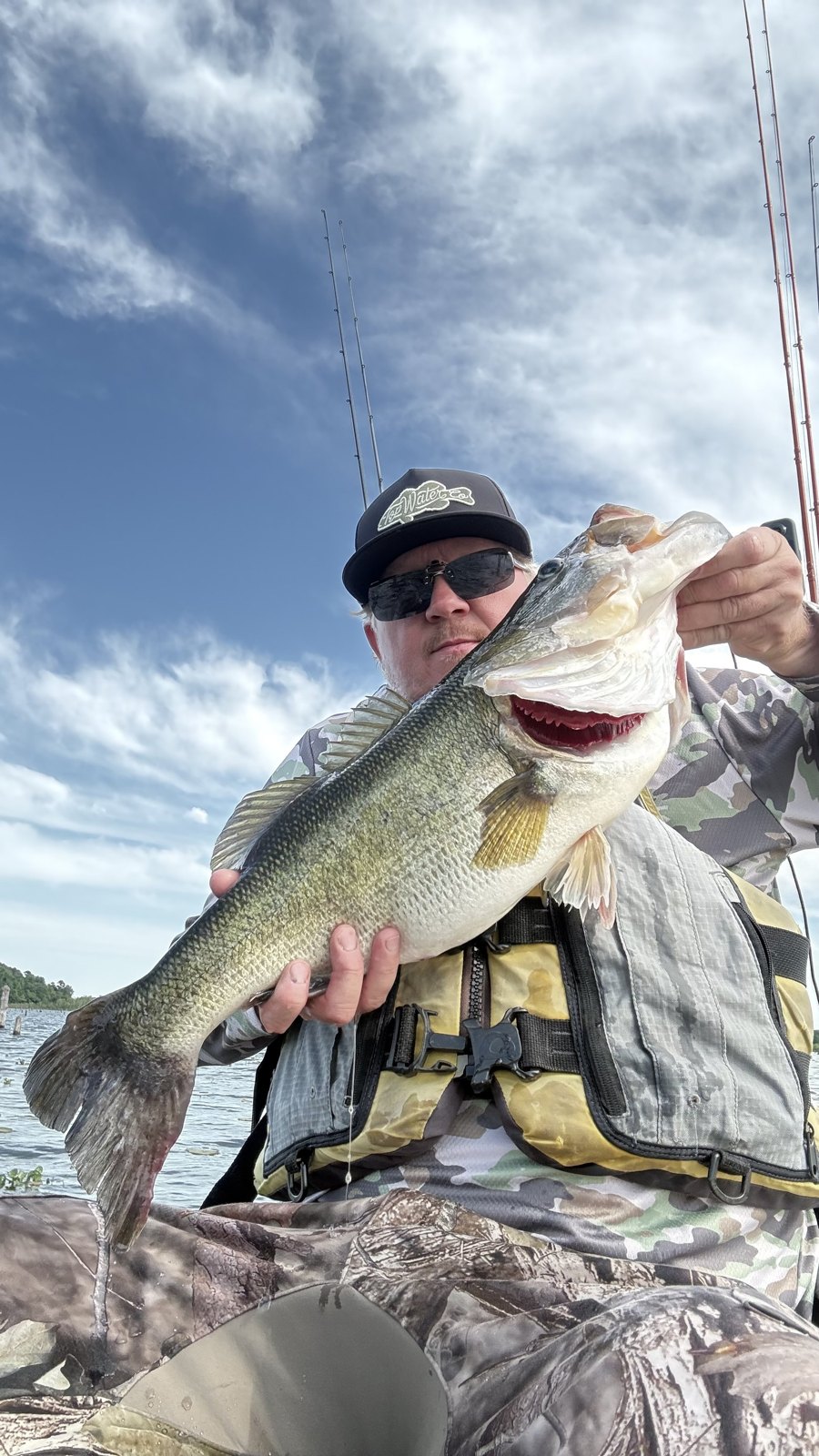 Largemouth Bass · 7 lbs 11 oz