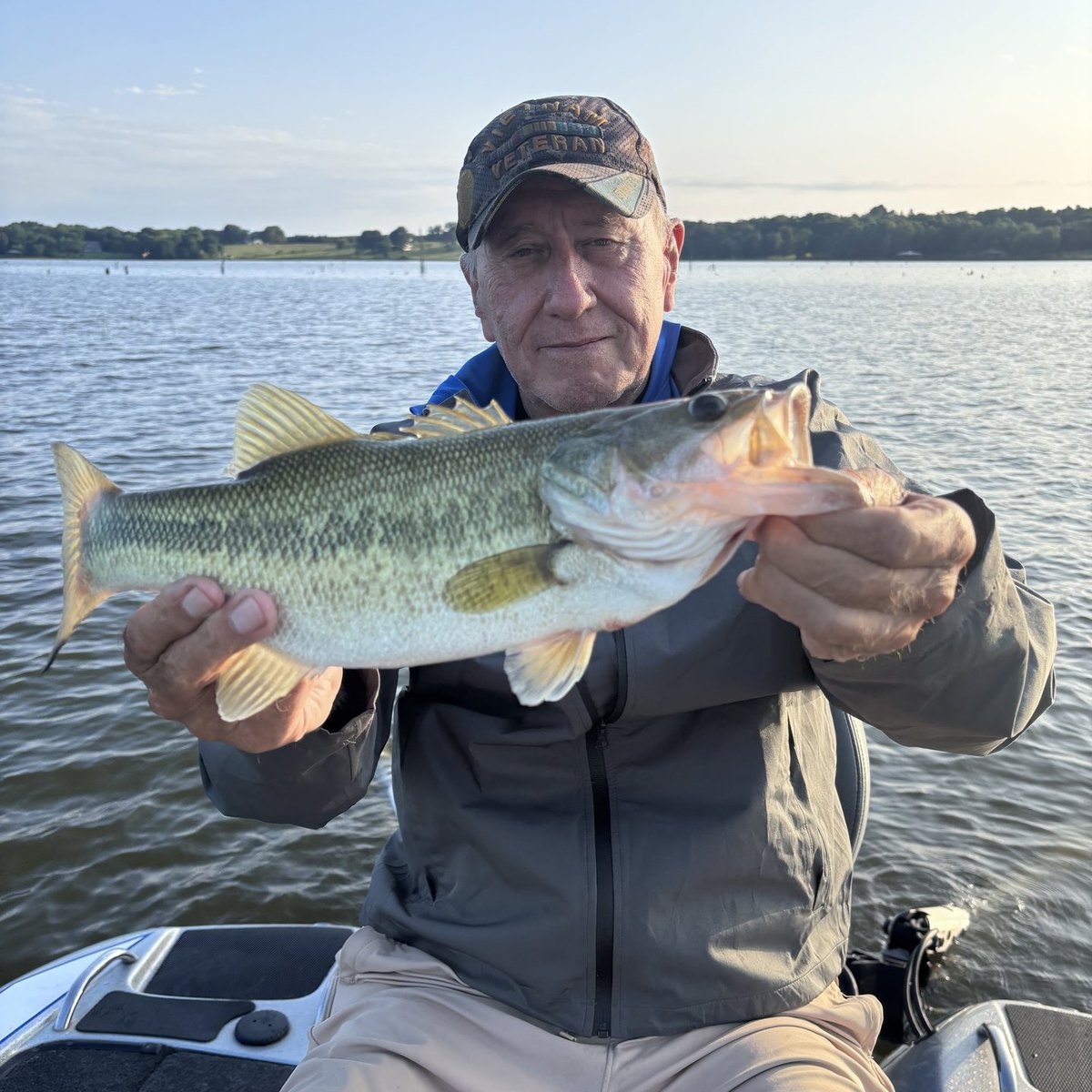 Largemouth Bass — 1 lbs 9 oz