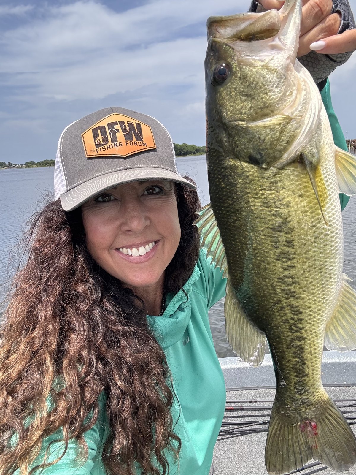 Largemouth Bass · 2 lbs 9 oz
