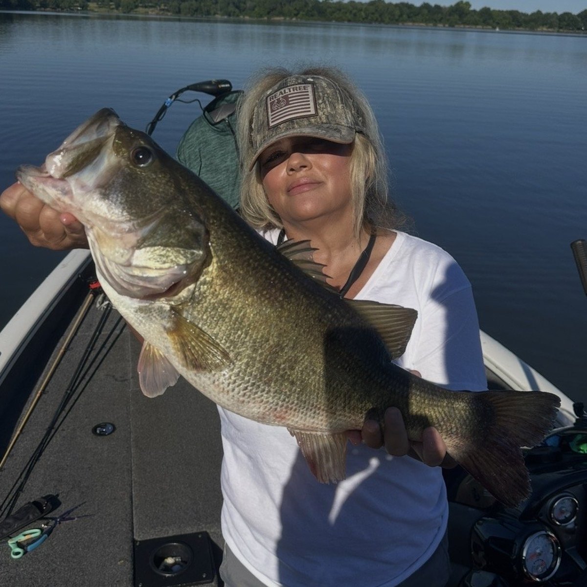 Largemouth Bass — 8 lbs 2 oz