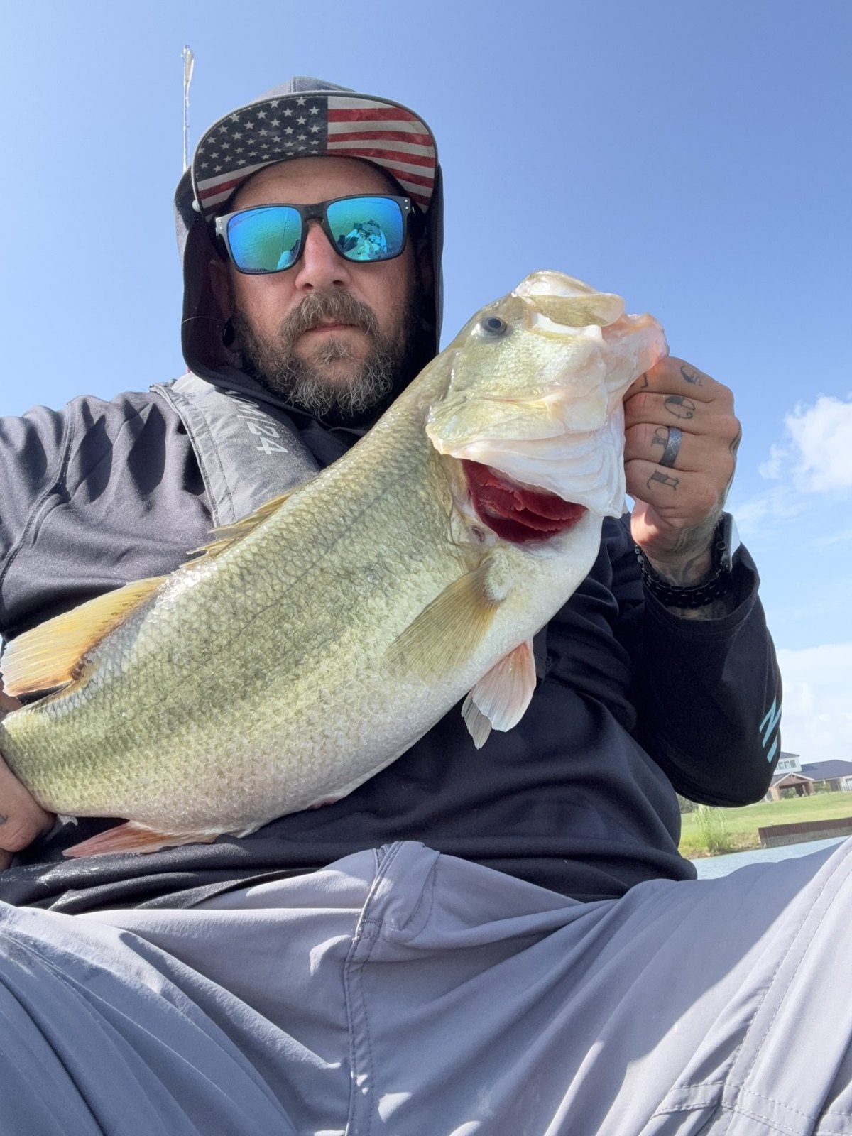 Largemouth Bass · 5 lbs 10 oz