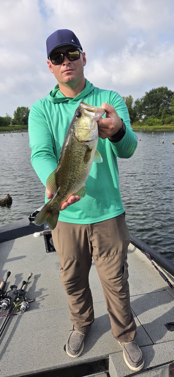 Largemouth Bass · 3 lbs 3 oz