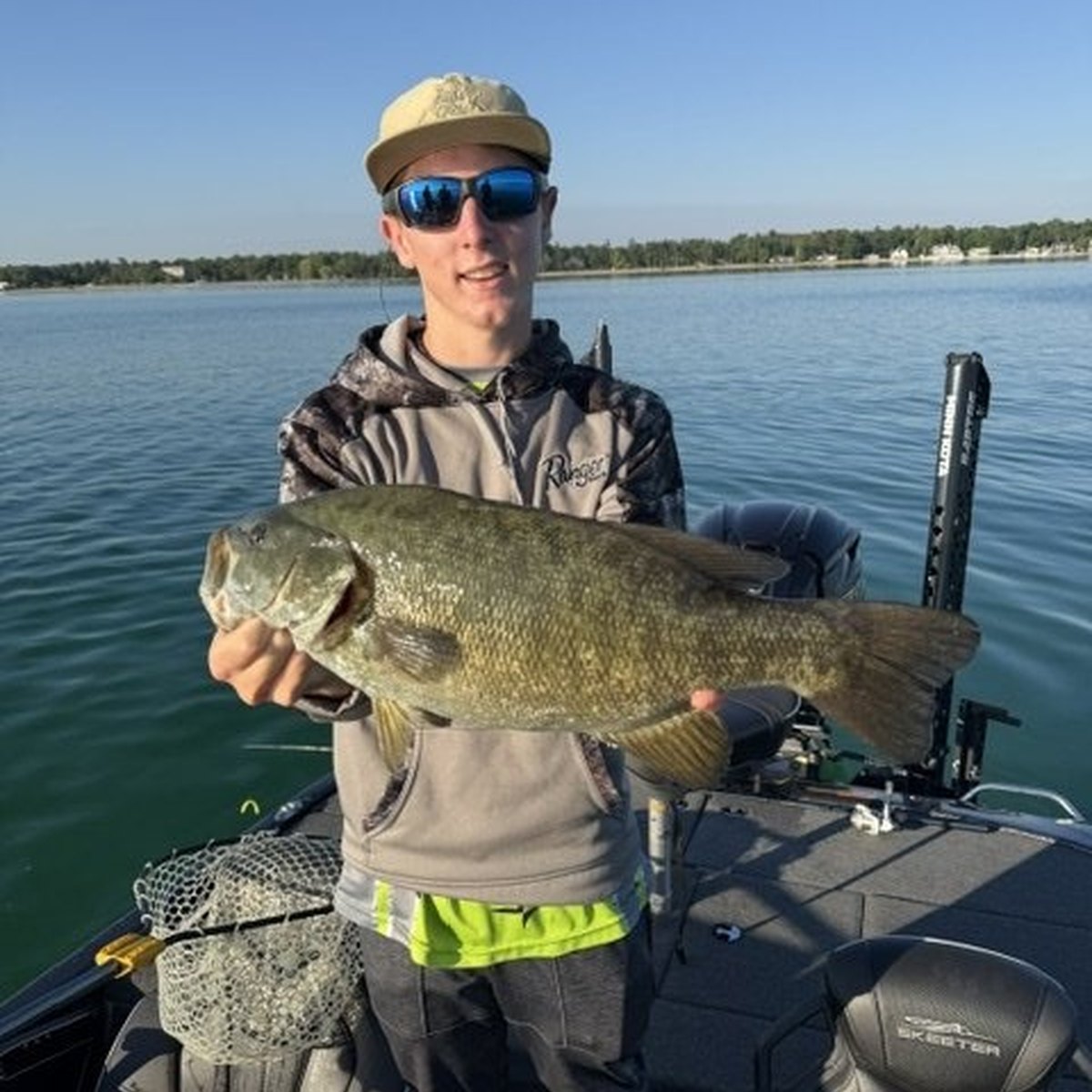 Largemouth Bass — 4 lbs 9 oz