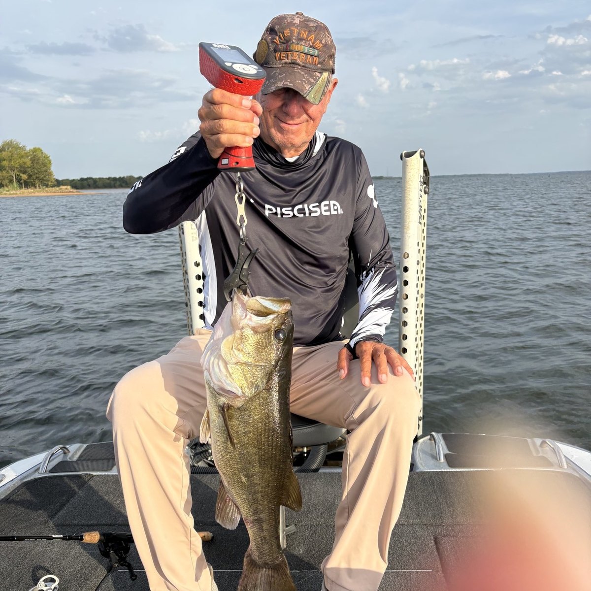 Largemouth Bass — 4 lbs 7 oz