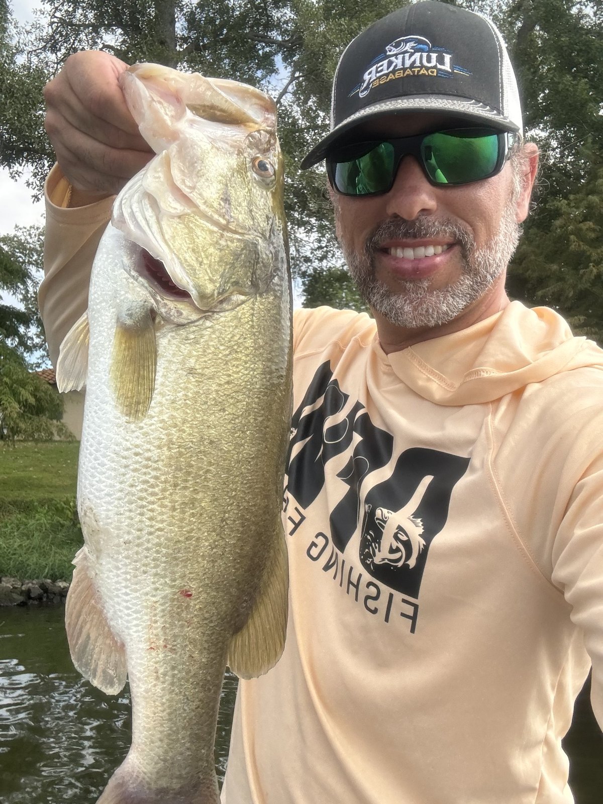 Largemouth Bass · 4 lbs 6 oz