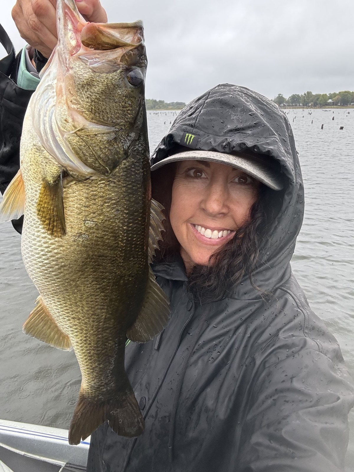 Largemouth Bass · 4 lbs 6 oz